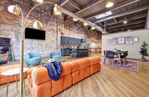 Five Points South Eigentumswohnung | Penthouse Loft Downtown City View!