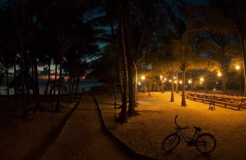 Thatch Caye Resort | Penthouse Oceanfront Cabana w/ Private Ocean-Facing Balcony & Amazing Views