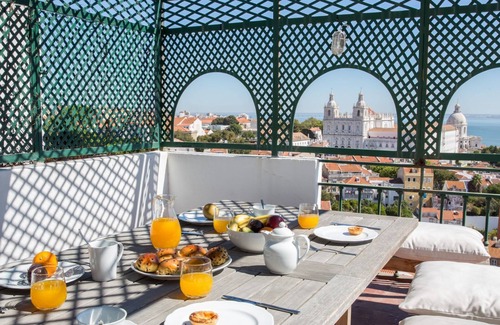 Santa Maria Maior Wohnung | Penthouse Terrace 360º Lisbon View by LovelyStay