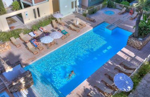 Antibes City Centre Wohnung | Penthouse vue mer avec Rooftop,Jacuzzi,et parking privé