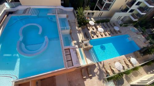 Antibes City Centre Wohnung | Penthouse vue mer avec Rooftop,Jacuzzi,et parking privé