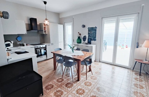 Castellabate Historic Centre Wohnung | Penthouse with Panoramic Terrace and Sea View in Cilento