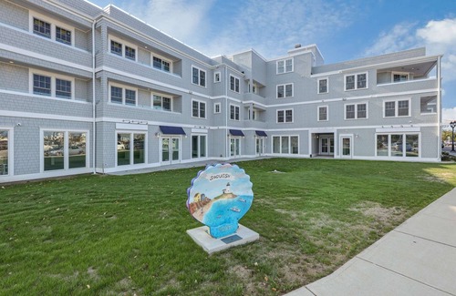 Plymouth Cultural District Wohnung | Penthouse with Private Roofdeck on Plymouth Harbor