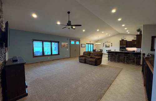 Wahoo Haus | Perfect College World Series Basecamp 45min, 4 bedroom home, 3 acres near, Wahoo