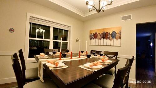 Hummelstown Villa | Perfect Family Getaway! Steps from Attractions