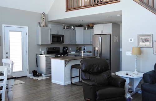 Long Lake Hütte | Perfect Family Vacation Spot For All Seasons - on Long Lake - Hale, MI