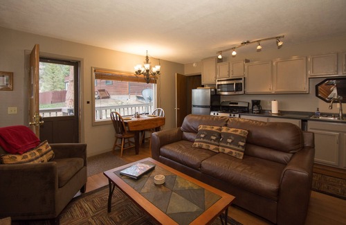 Estes Park Kabine | Perfekt für Paare, Freunde und kleine Familien. Lizenz # 3051