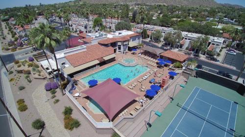 Arts District Villa | Perfect Friends Escape in Old Town Scottsdale with Resort Pool Access and Roof Deck!