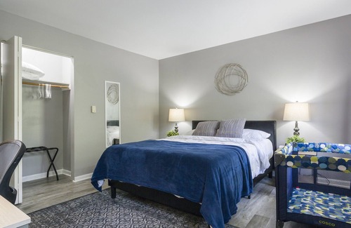 Yorkville Haus | Perfect Getaway Kayak Hiking Waterpark FastWiFi