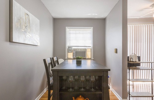 Yorkville Haus | Perfect Getaway Kayak Hiking Waterpark FastWiFi