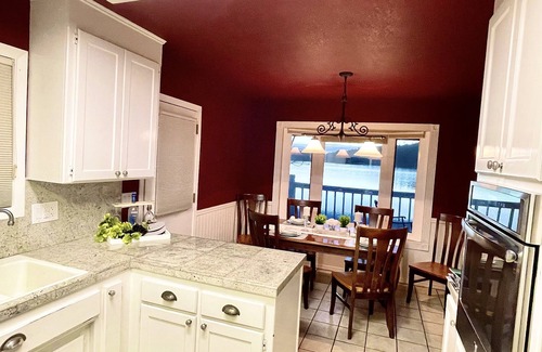 Lake Wildwood Haus | 4 BR Haus am See in Gated See Wildwood * Best West Facing Sunset Ansichten *