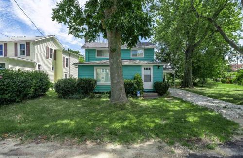 Mentor-on-the-Lake Wohnung | Perfect location Across from the Lake and park!