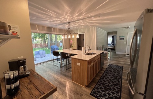 Beachwood-Bluffton Haus | Perfect location! Family friendly 4 Bedroom home - 5 minute walk to the beach!