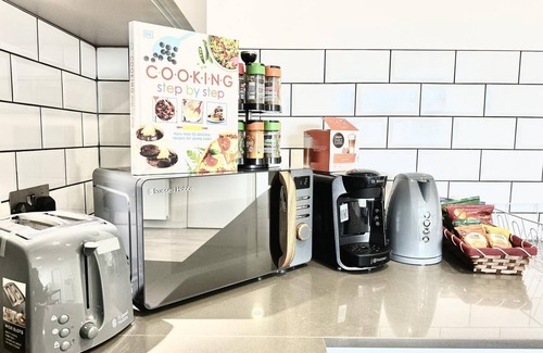 Bracknell Wohnung | Perfect Stay for Contractors & Families - Sleeps 7