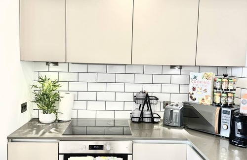 Bracknell Wohnung | Perfect Stay for Contractors & Families - Sleeps 7