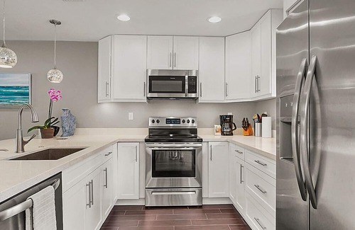 Wilton Manors Haus | Umgestaltetes modernes Haus in Wilton Manors / Fort Lauderdale - The Blue Crab House