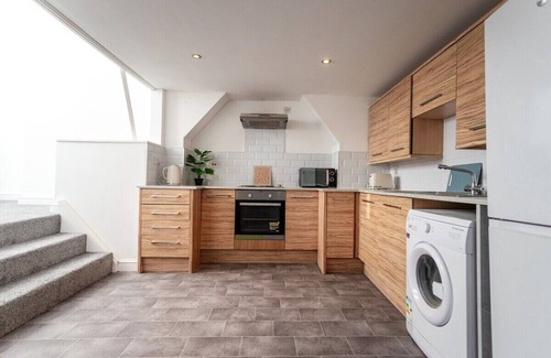 Plasnewydd Wohnung | Perfectly Placed: Cozy Flat in the City's Heart