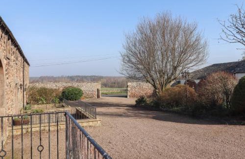 Akeld Haus | Periwinkle