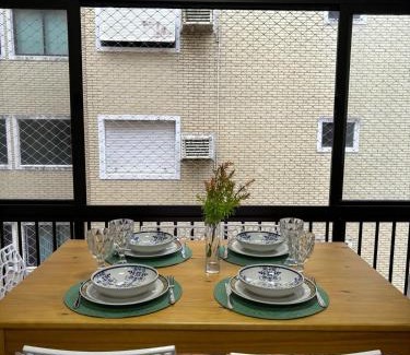 Aparecida Wohnung | Perto da Praia com ar e estacionamento