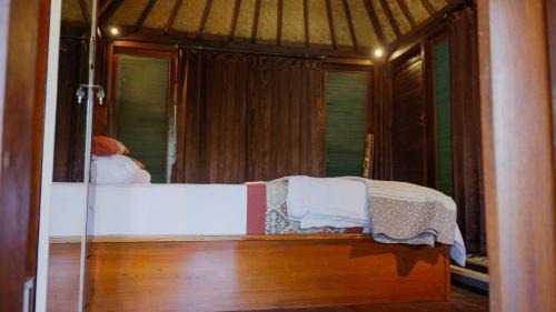 Lombok Bed & Breakfast | Perwira Bungalows 1 bedroom