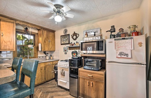 Hanover Park Haus | Pet-Friendly Bartlett Farmhouse w/ Deck!