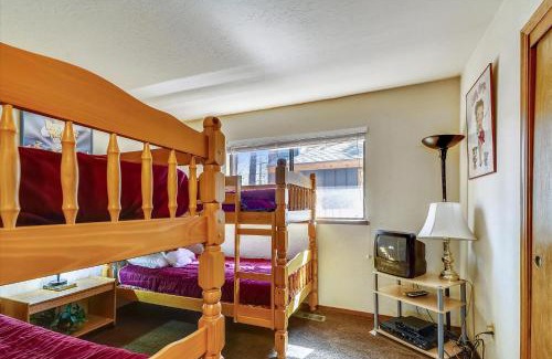 Black Bart Haus | Pet Friendly - Close To Heavenly, Steps To The River