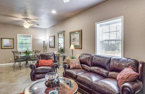 Russellville Haus | Pet-Friendly Dover Cottage with Deck and Mtn Views!