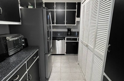 Springfield Haus | 🐶Pet Friendly🐈 entire 3bd 2bth home🏡