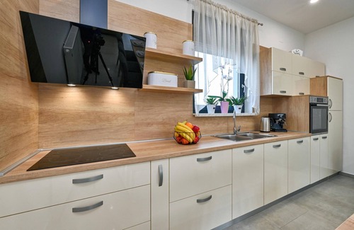 Vinica Haus | Haustierfreundliches Haus in Vinica.