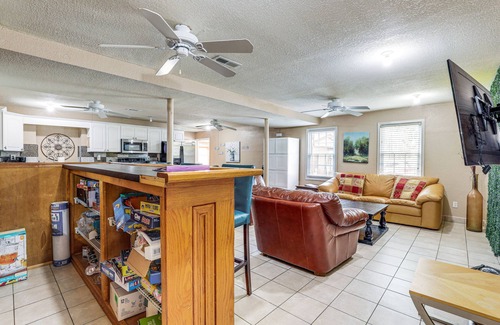Lilburn Wohnung | Pet-Friendly Lilburn Duplex w/ Patio & Grills!