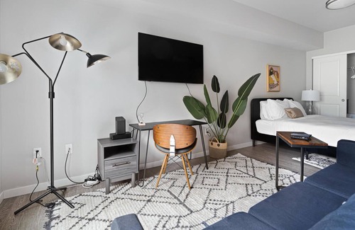Bothell Wohnung | Pet-Friendly Studio in Bothell Near Trails & Shops