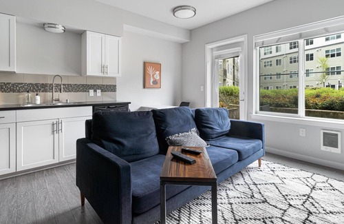 Bothell Wohnung | Pet-Friendly Studio in Bothell Near Trails & Shops