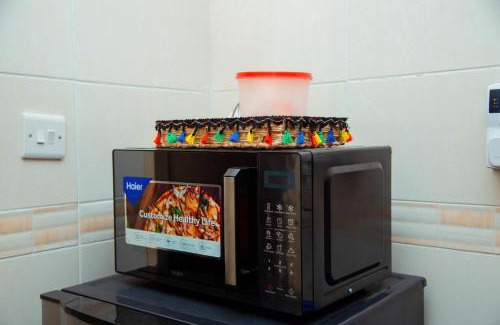 Mbotela Haus | Pete's serene suite - one bedroom