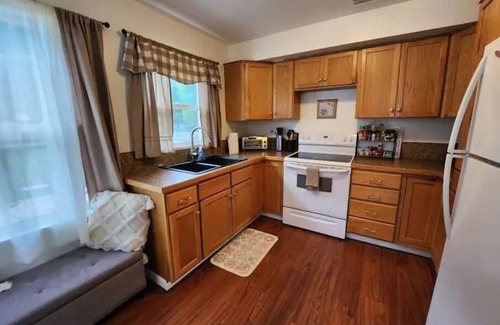 Osburn Haus | Pets Welcome! On the Trail!