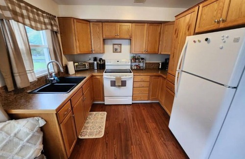 Osburn Haus | Pets Welcome! On the Trail!