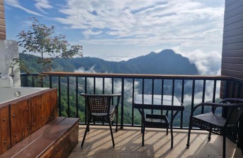 Mae Sai Haus | Phahee valley ผาฮี้วัลเล่ย์