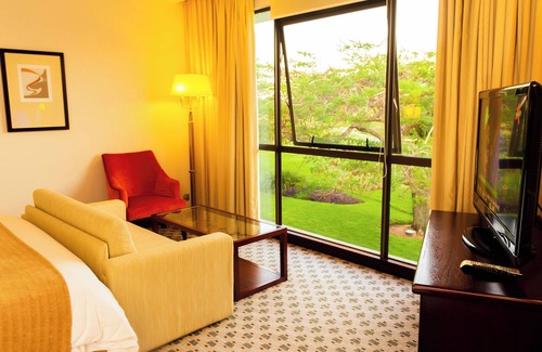 Gaborone Hotel | Phakalane Golf Estate Hotel & Convention