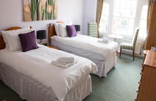 Montacute Bed & Breakfast | Phelips Arms