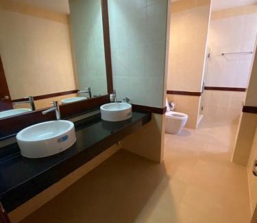 Ratsada Villa | Phuket Pool Villa Sea view at town