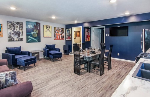 Interlochen Eigentumswohnung | Picasso Place, INTERLOCHEN ARTS ACADEMY * SCHLAFENDE BÄREN DUNES * TRAVERSE CITY