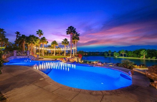 Indio Haus | Wüsten-Ridge Estate Luxury Rental - Ihre eigene Private Resort mit eigenem See