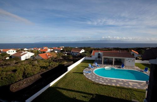 Sao Roque do Pico Haus | Pico Dreams