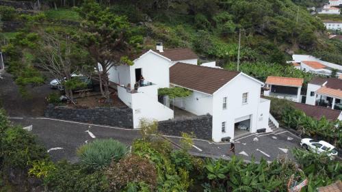 Calheta de Nesquim Haus | PICO HOLIDAY RENTALS, Casa Do Avô Faidoca