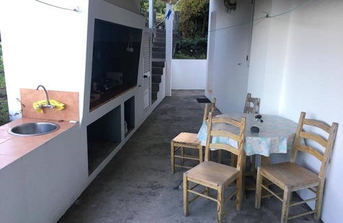 Cais do Pico Wohnung | Pico Ferienvermietungen / Apt. Singendes Haus