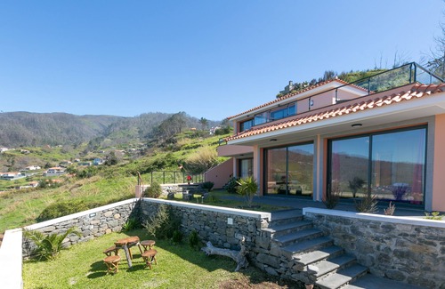 Calheta Haus | Pico Haus (Haus der Natur)