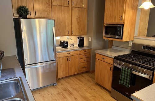 Sturgeon Lake Kabine | Picturesque Up North Lakeside Family Getaway