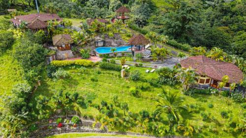 El Fosforo Haus | Pie In The Sky 3, Stunning Lake Volcano Views!