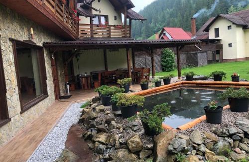 Pojorita Haus | Pietrele Doamnei