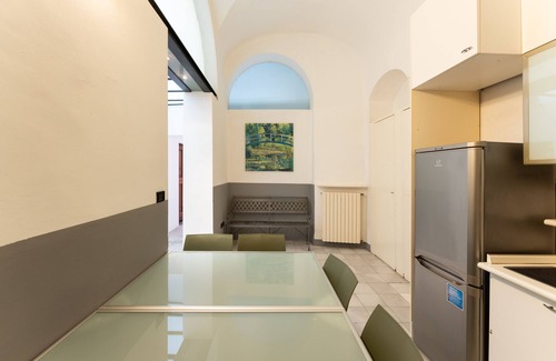 Sant' Ambrogio Wohnung | Pilastri 35 - Drei Schlafzimmer Wohnung, Schläft 5