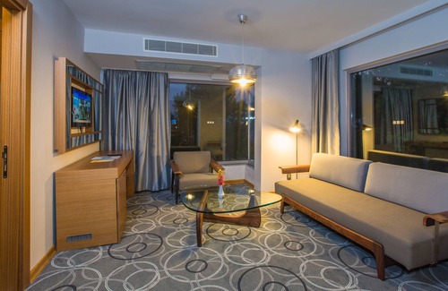 Kusadasi Resort | Pine Bay Holiday Resort